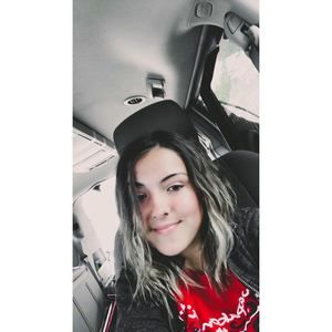 Meet your Posher, Alexis